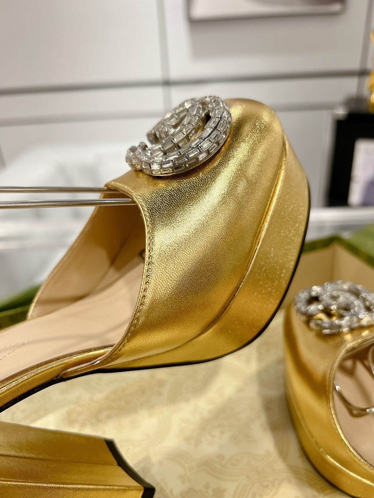 G* New high heels with crystal diamond double G buckle