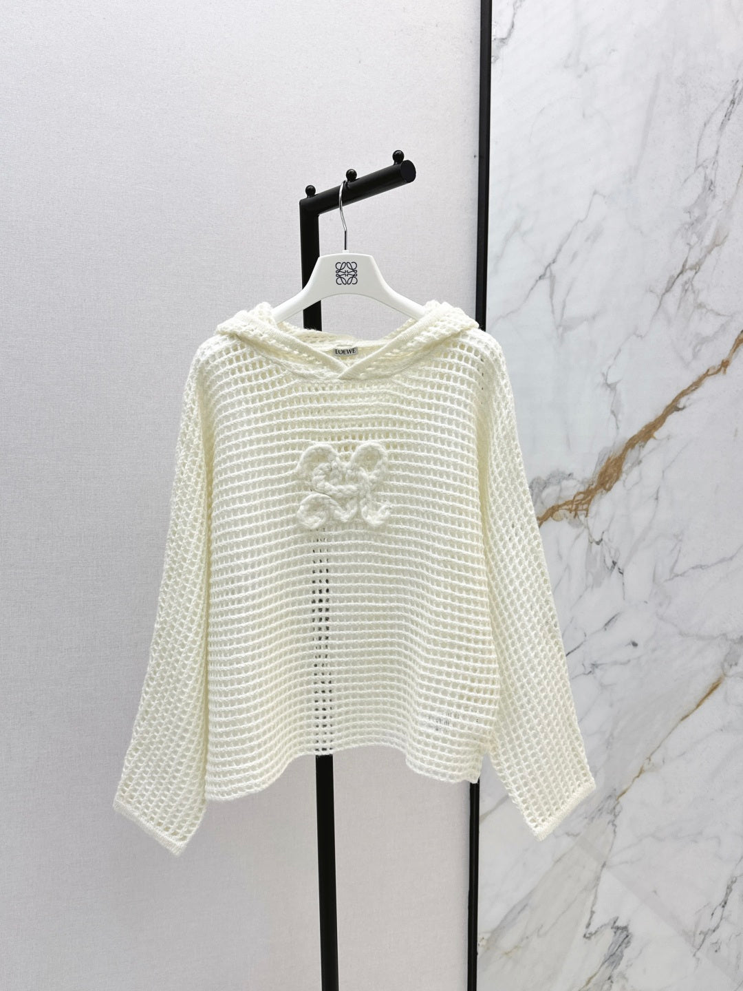 Loe 25fw Hooded sweater
