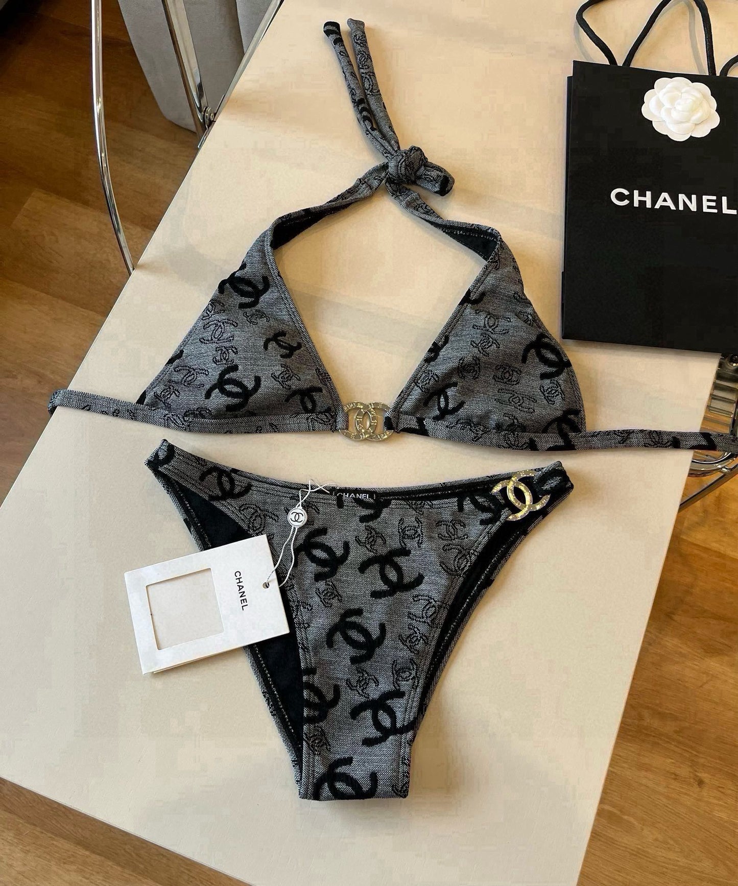 New style L swimsuit