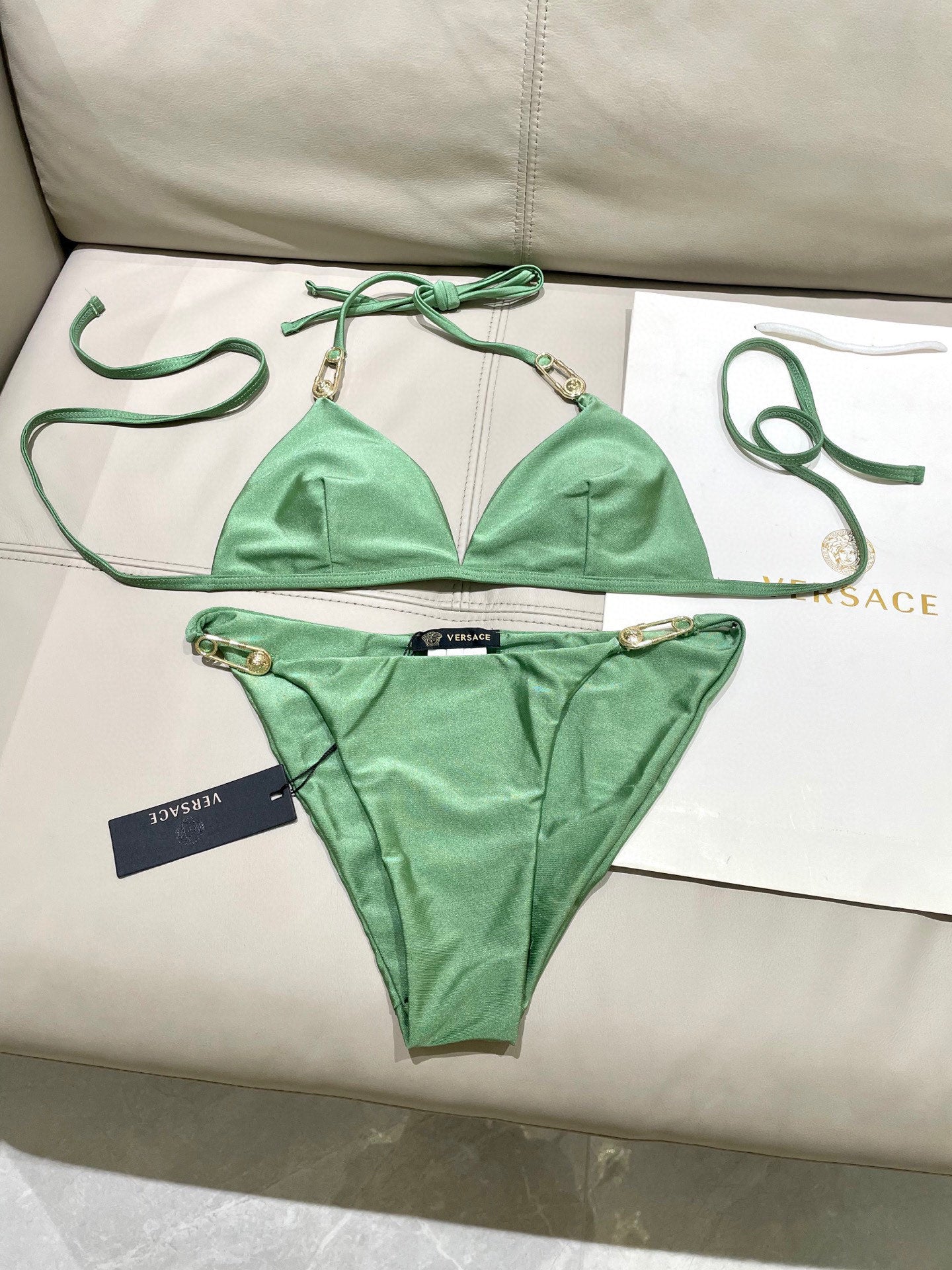 New style L swimsuit