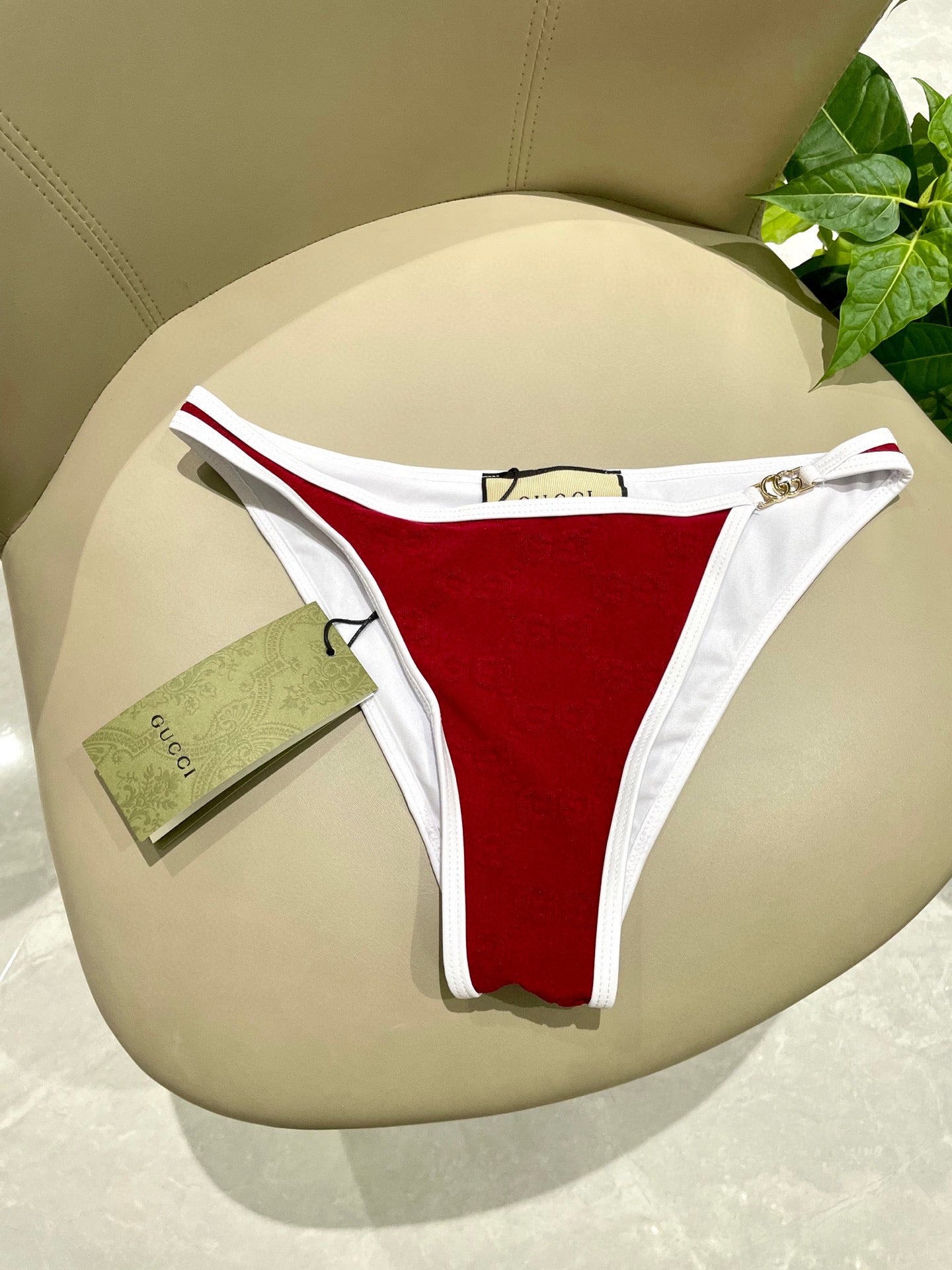 New style L swimsuit