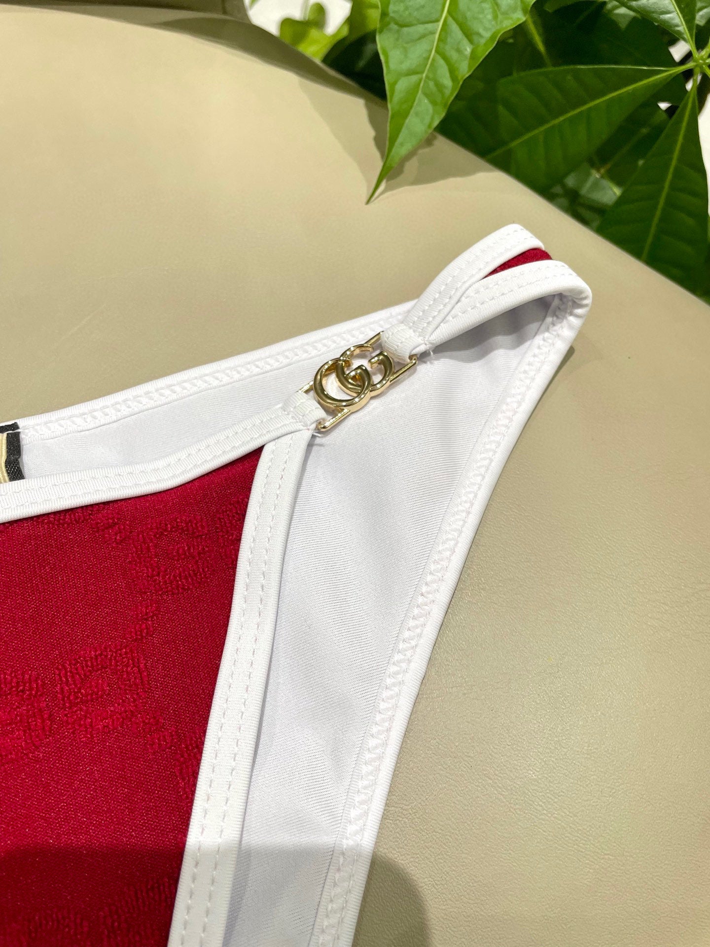 New style L swimsuit