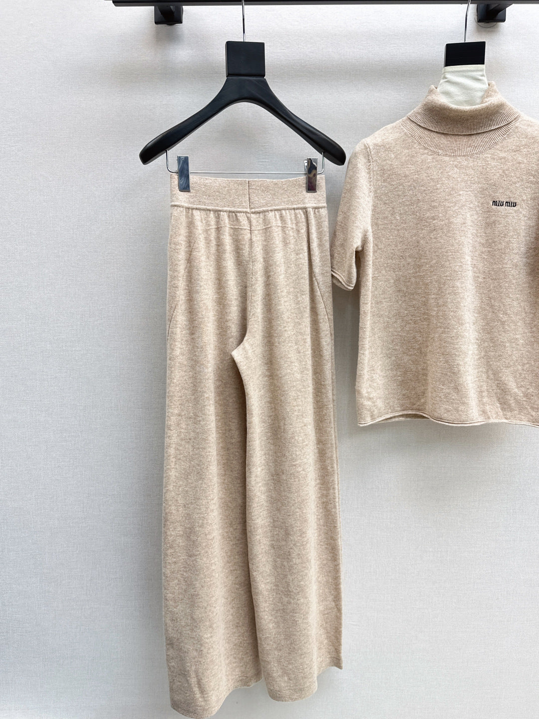 Miu New wool suit