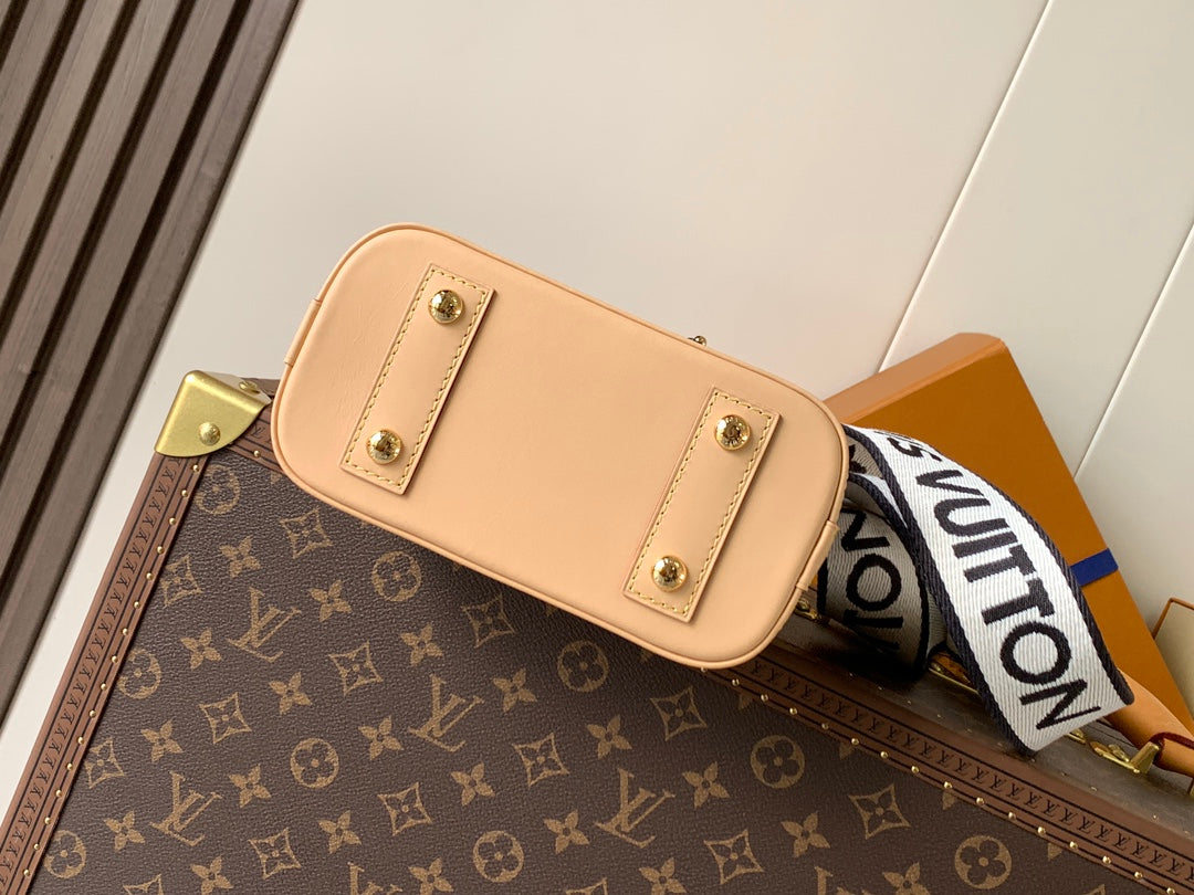 New 💯 ladies' bags