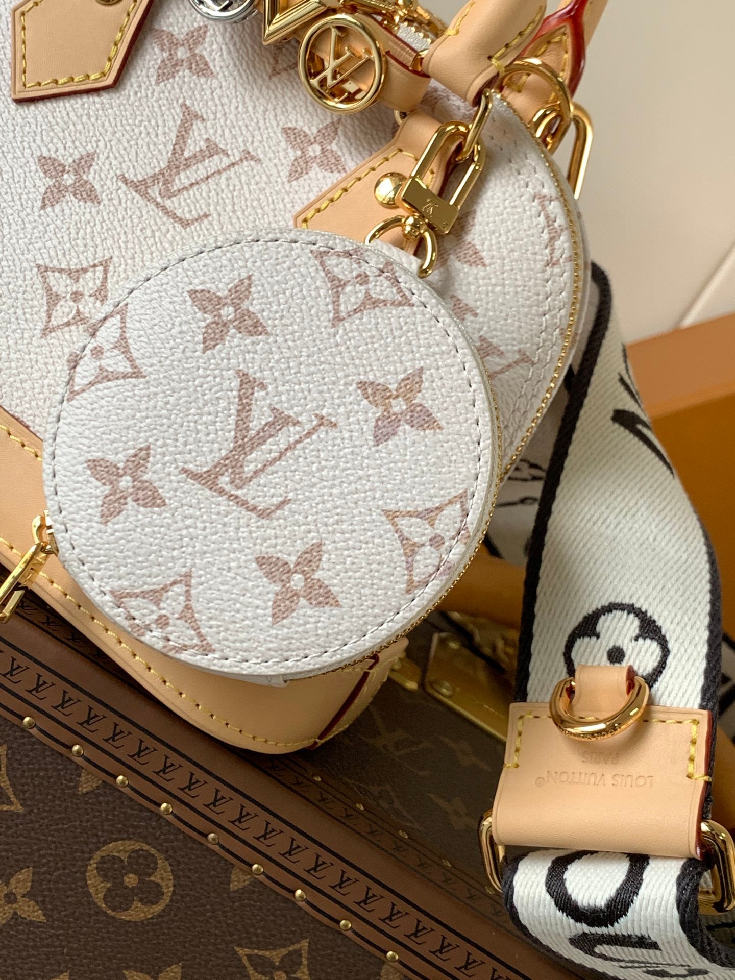 New 💯 ladies' bags