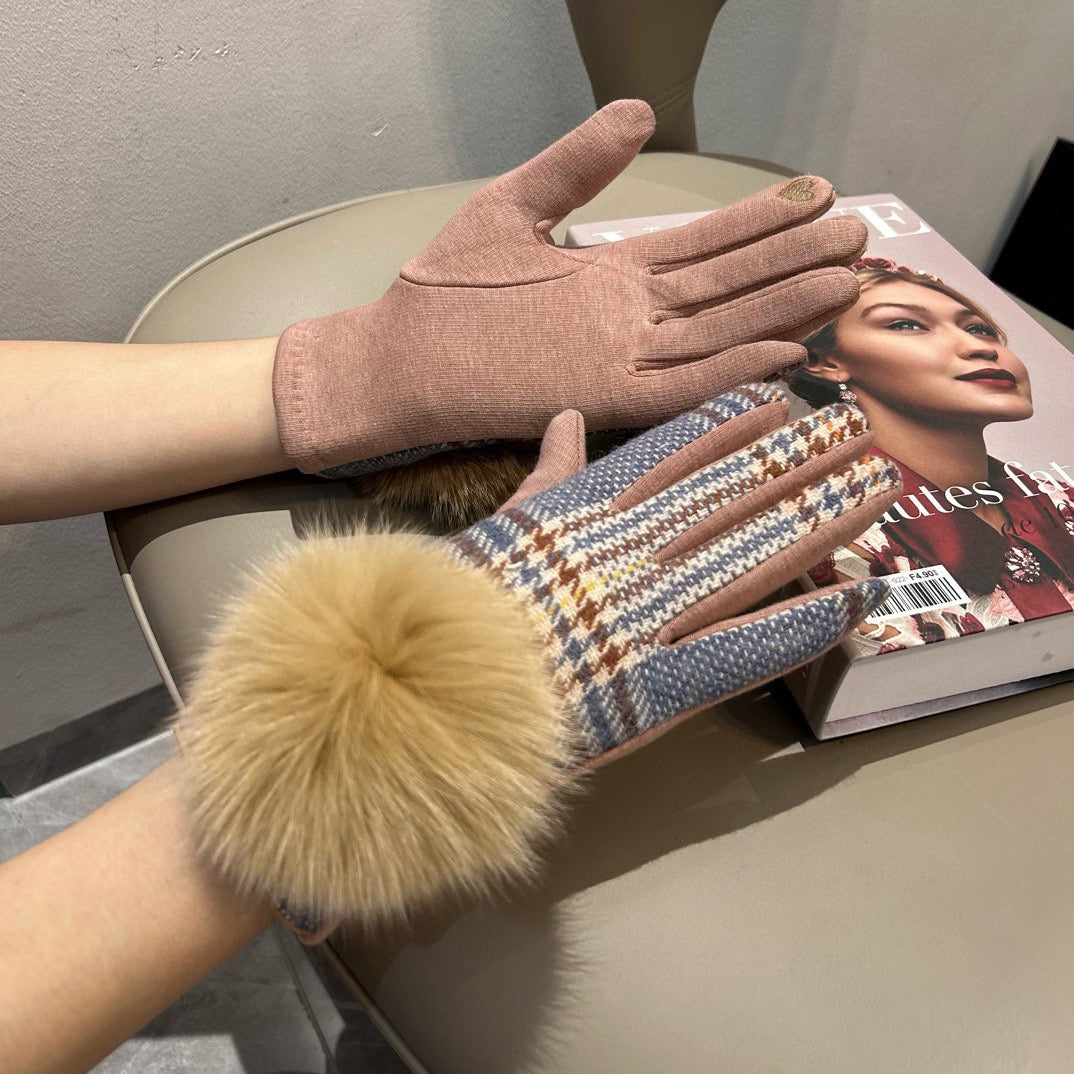 Bur new wool gloves