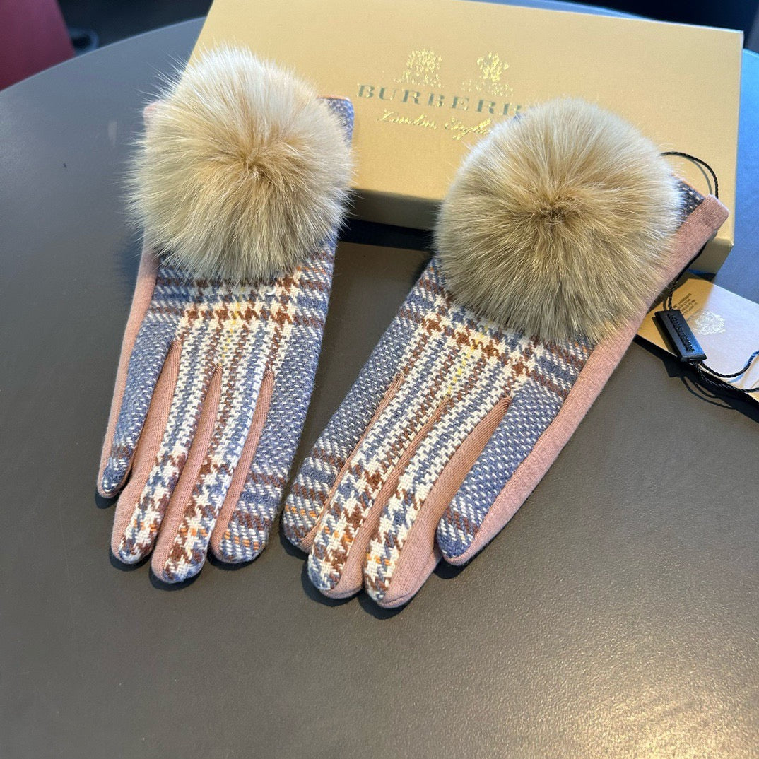 Bur new wool gloves