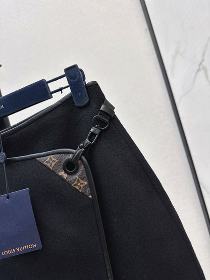 Louis 25fw skirt