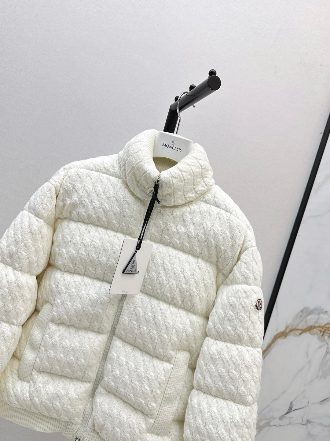 Monc 25fw down jacket