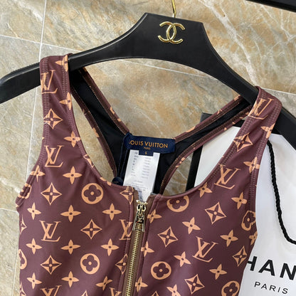 New style L swimsuit