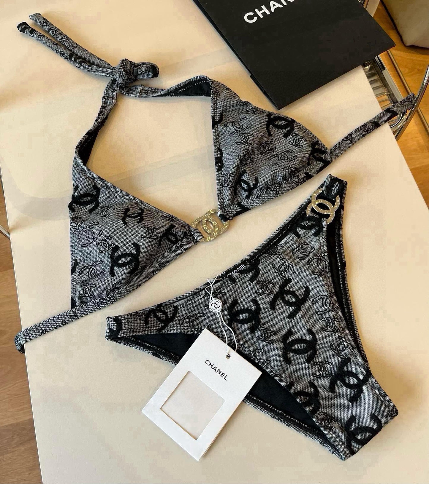 New style L swimsuit
