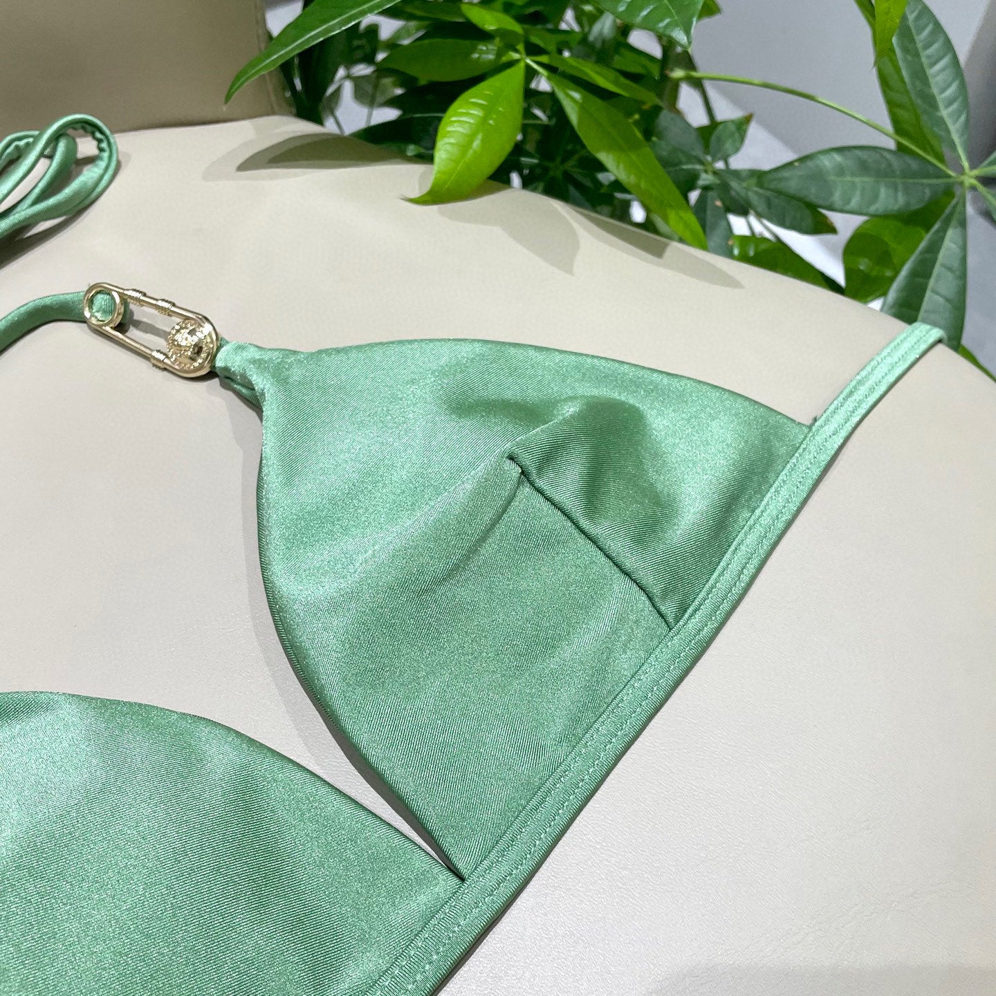 New style L swimsuit