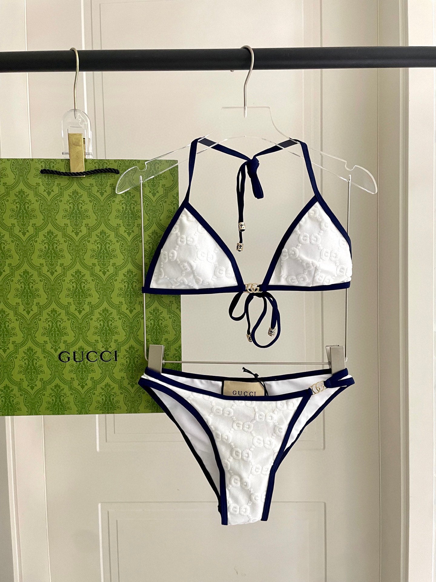 New style L swimsuit