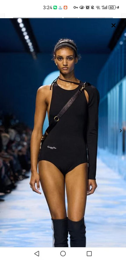 New style L swimsuit