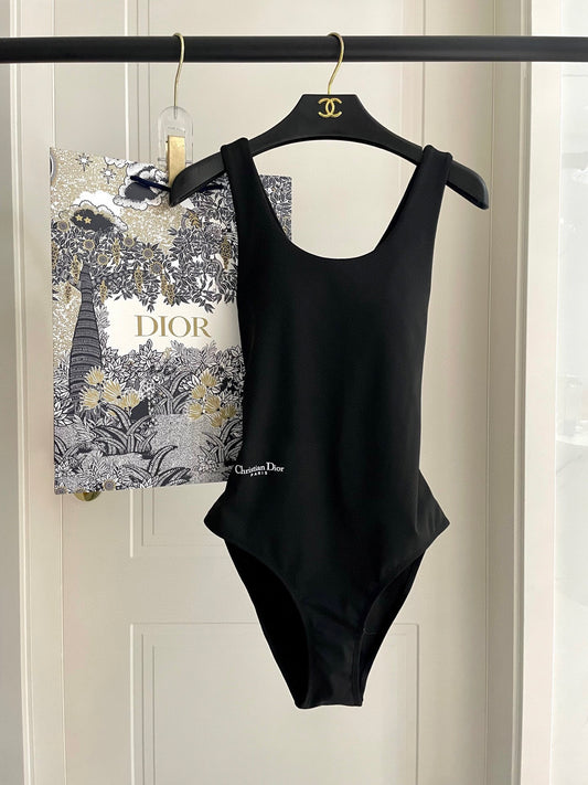 New style L swimsuit