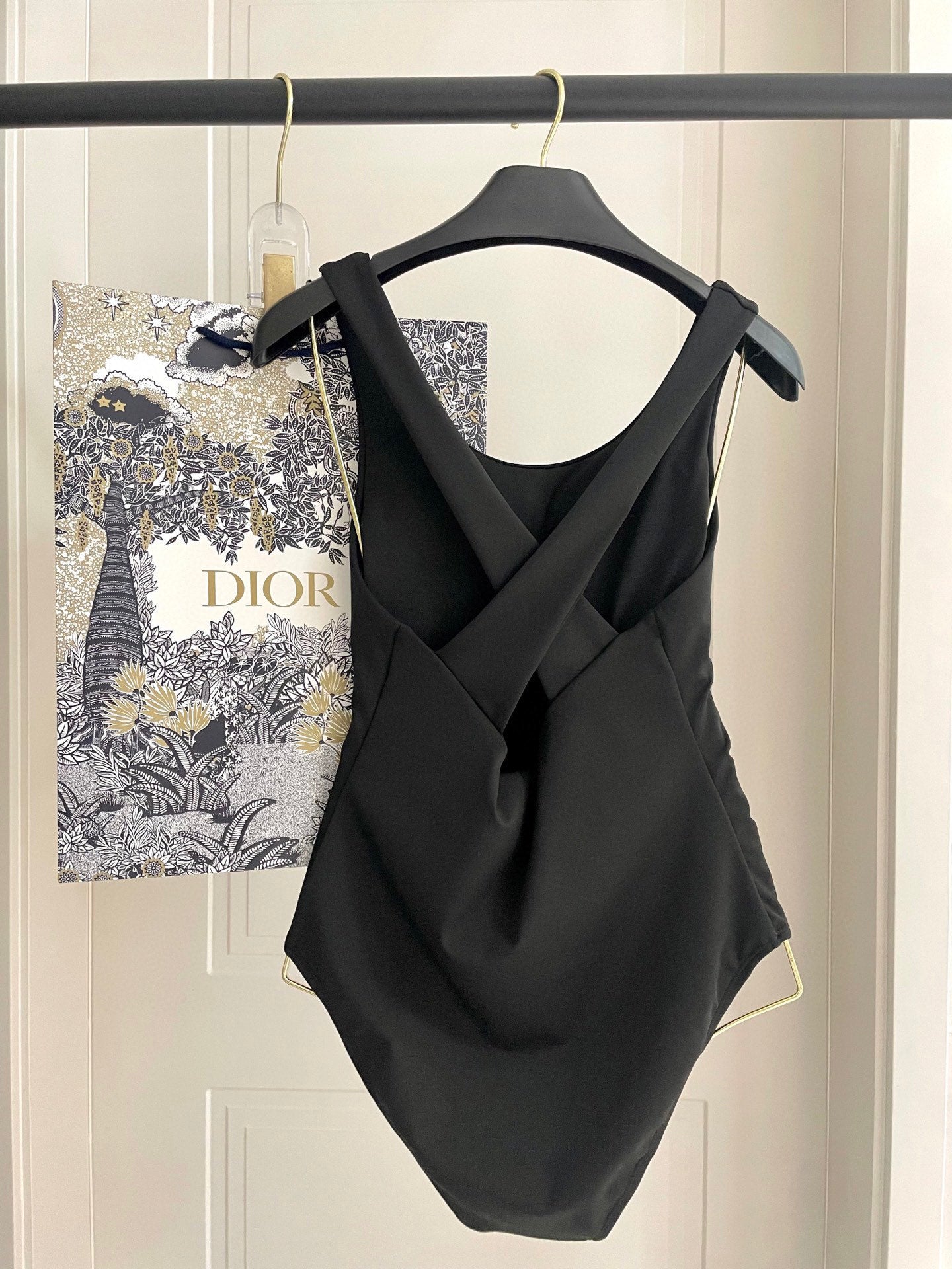 New style L swimsuit