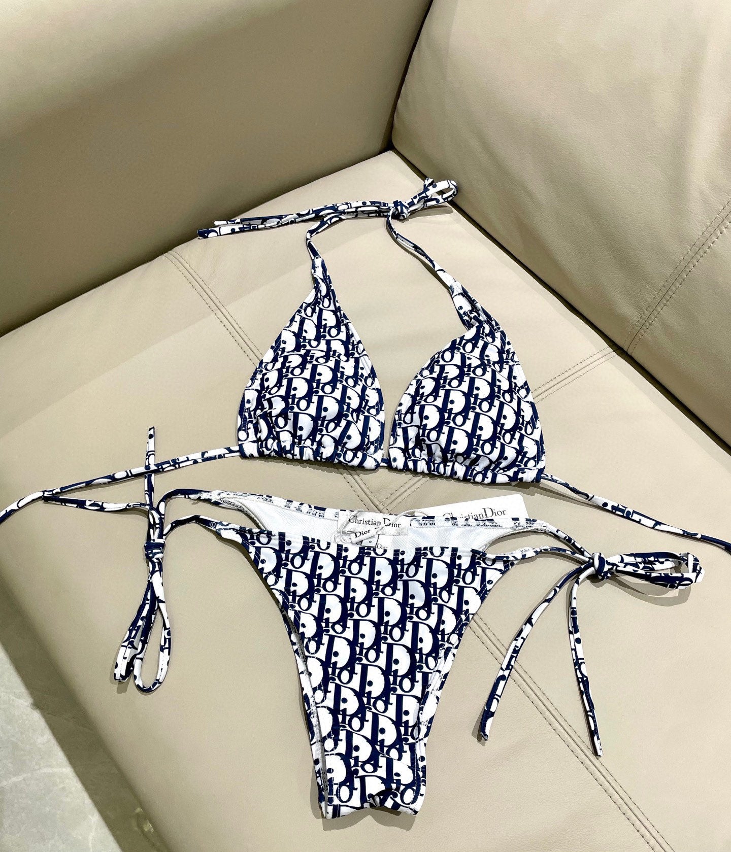 New style L swimsuit