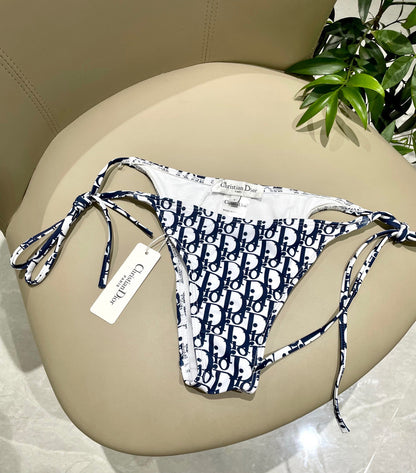 New style L swimsuit
