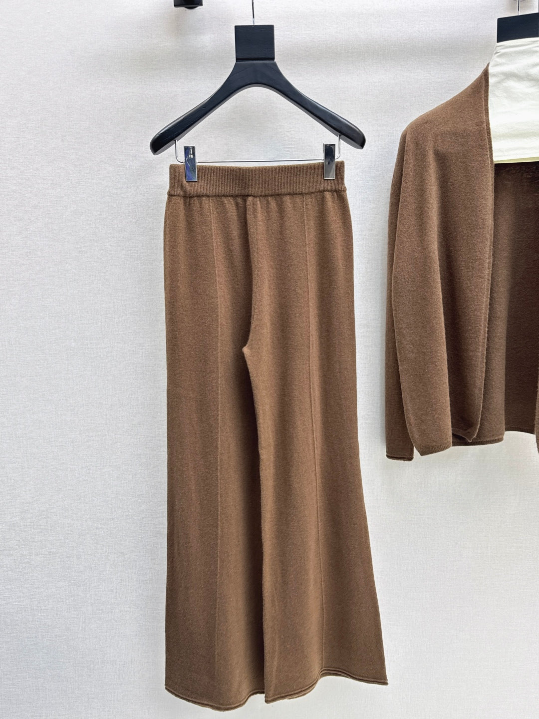 Max New wool suit