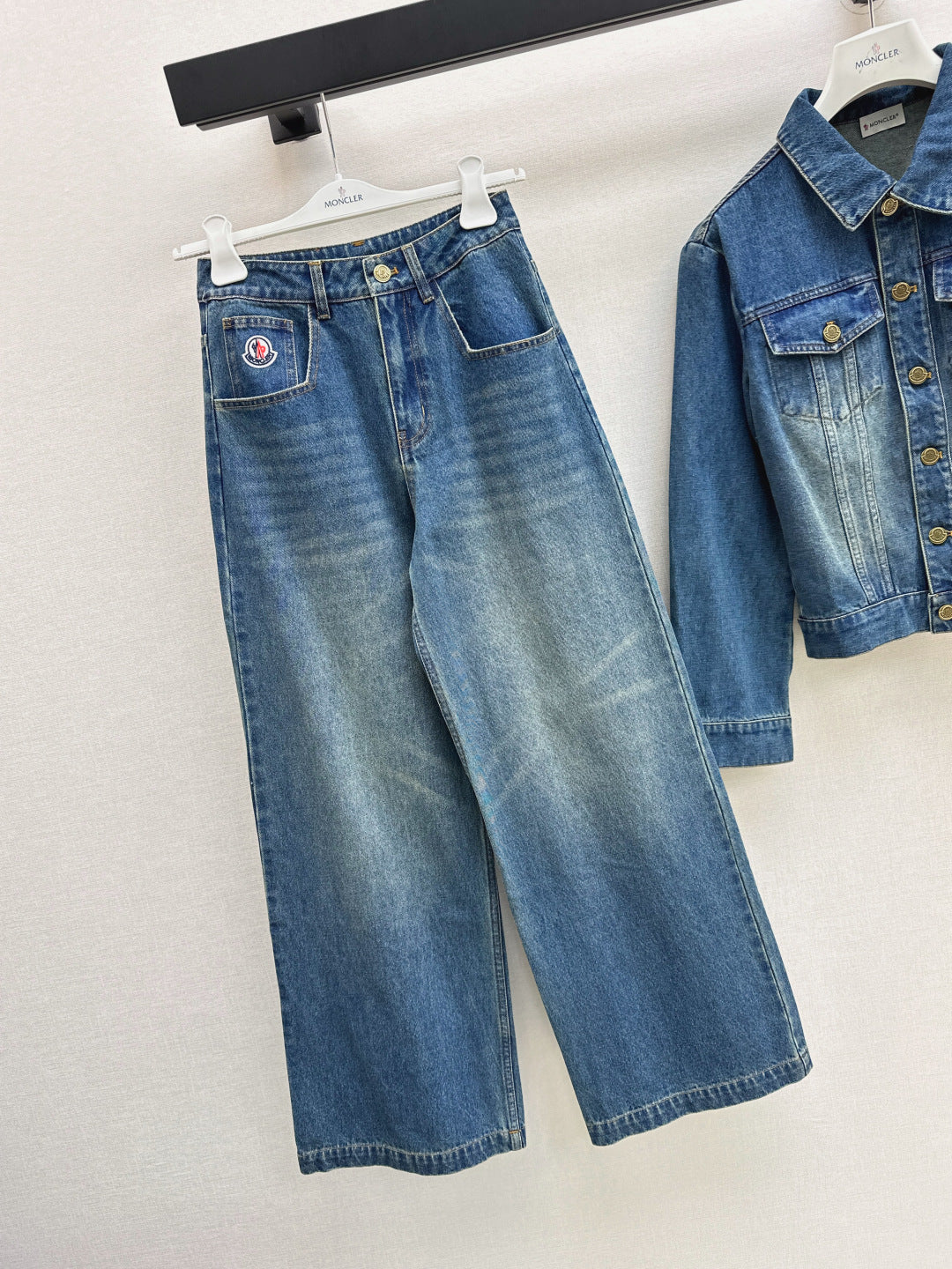 Monc New  jeans