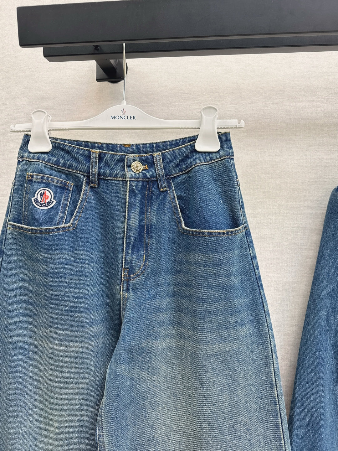 Monc New  jeans