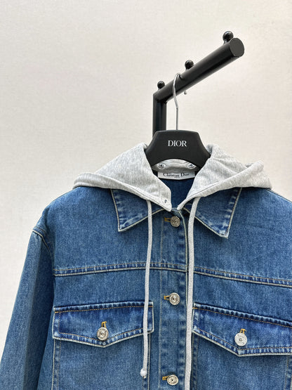 CD  New hooded jacket