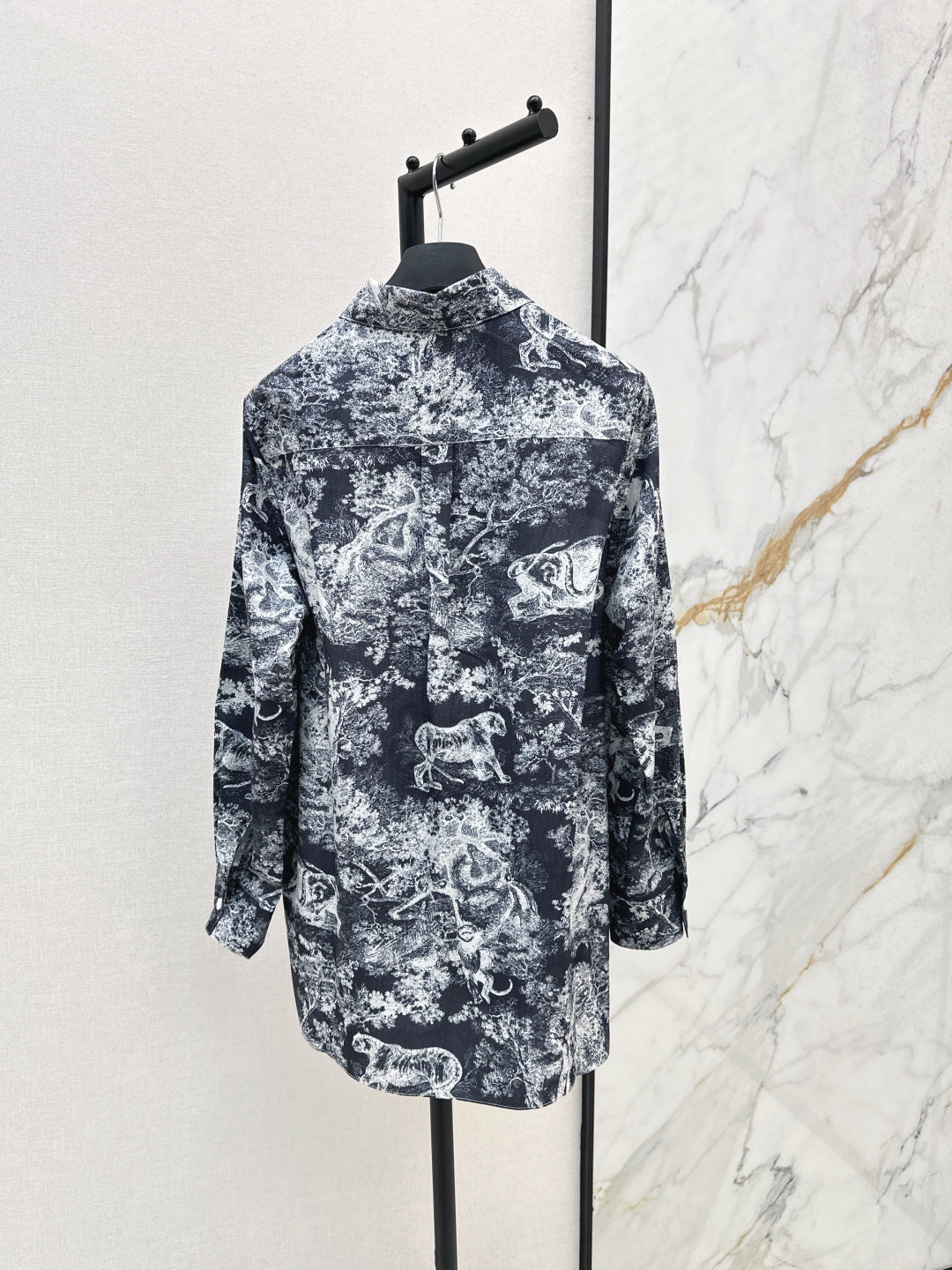 CD  New printed shirt