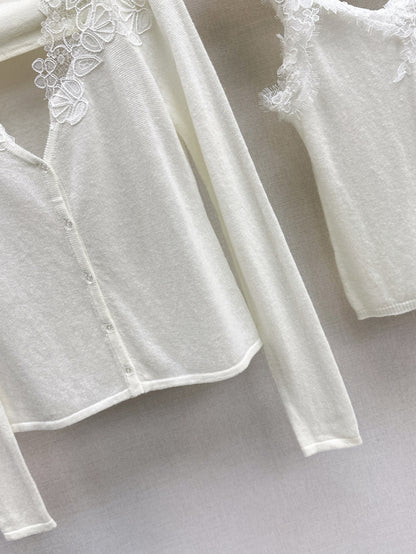Es New lace suit