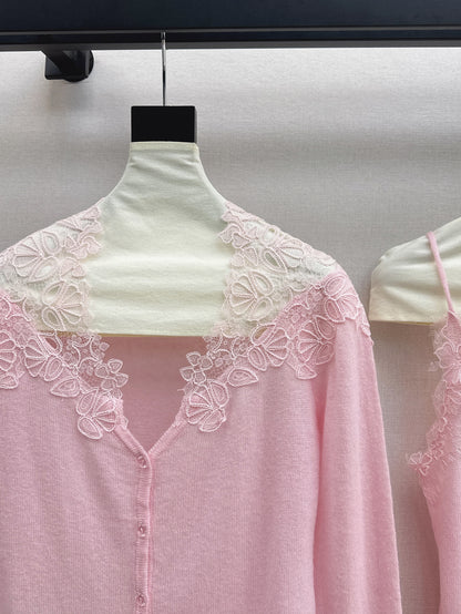 Es New lace suit