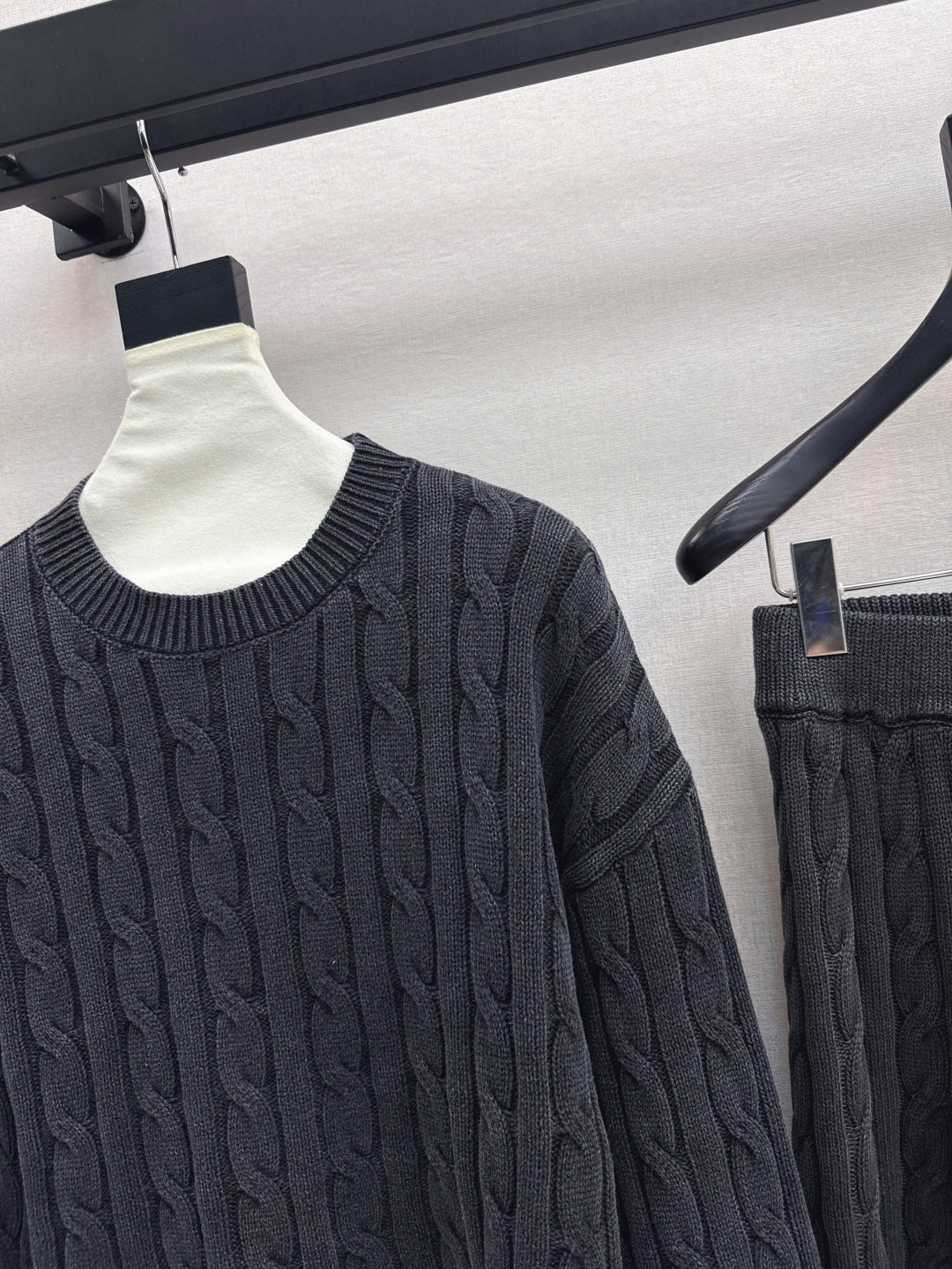 Max New wool suit