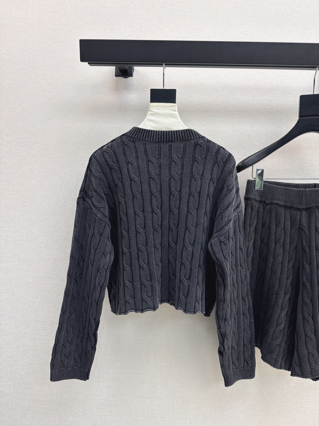 Max New wool suit