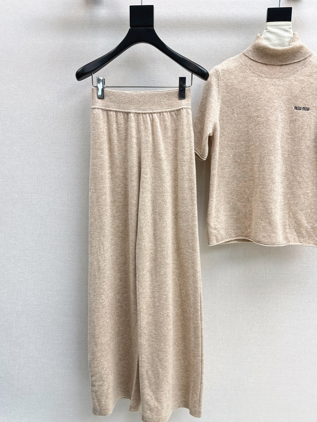Miu New wool suit