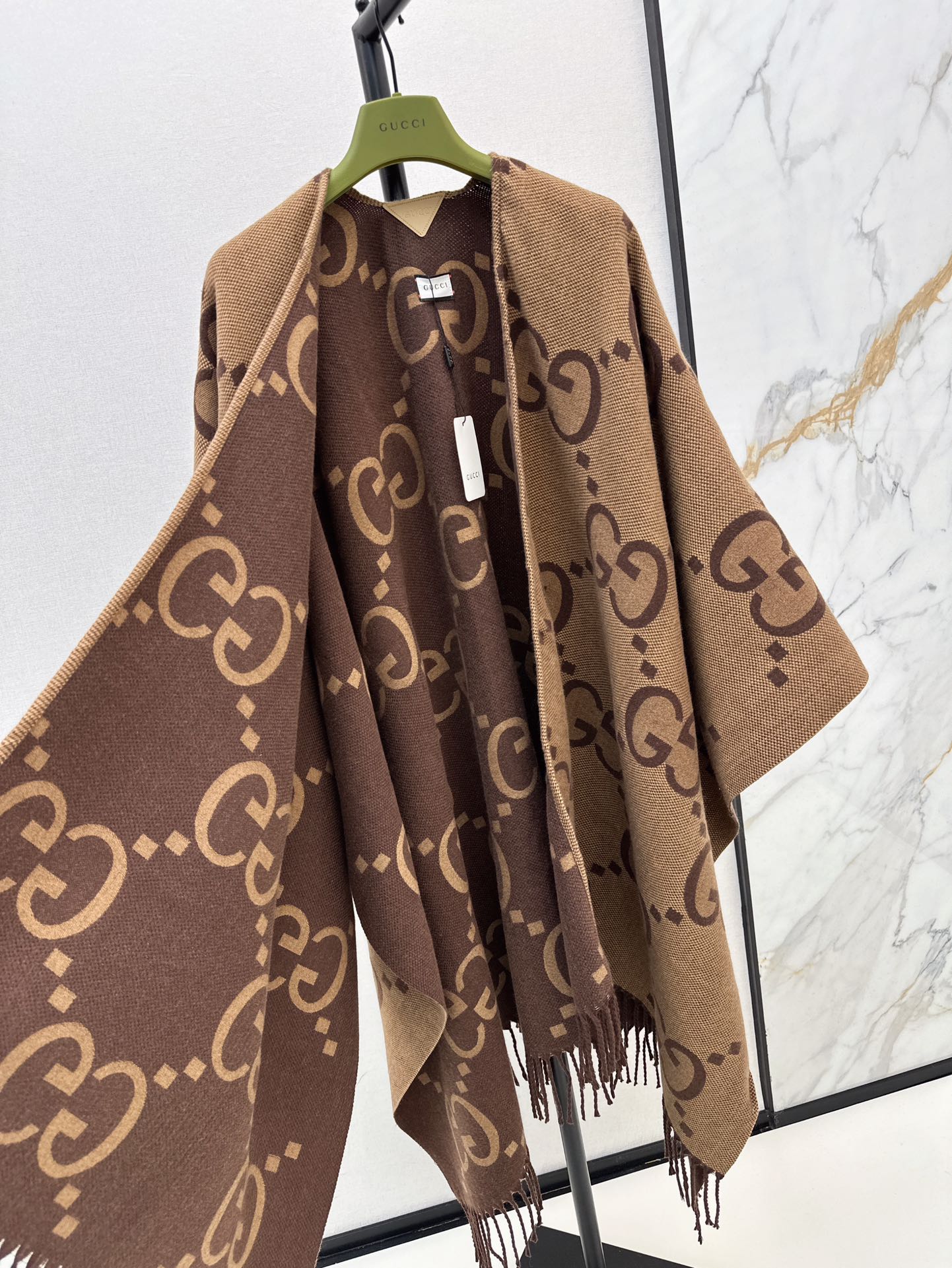Guc New Cape shawl coat
