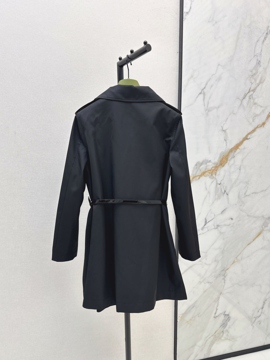Guc New mid-length trench coat