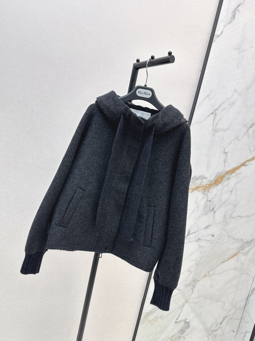 Max New hooded down jacket