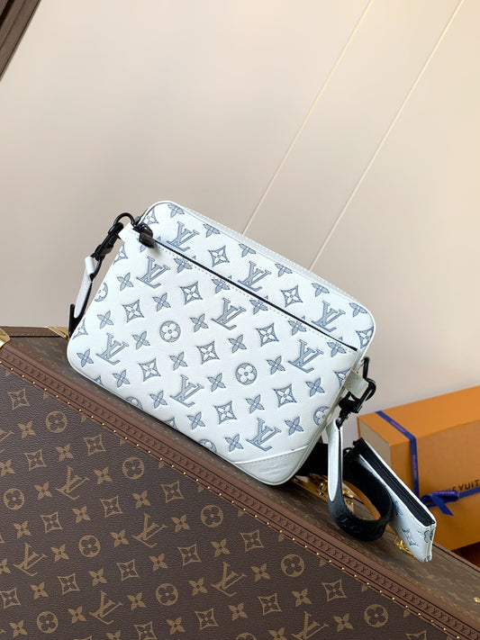 New 💯 ladies' bags