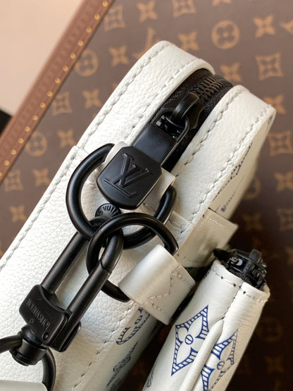New 💯 ladies' bags