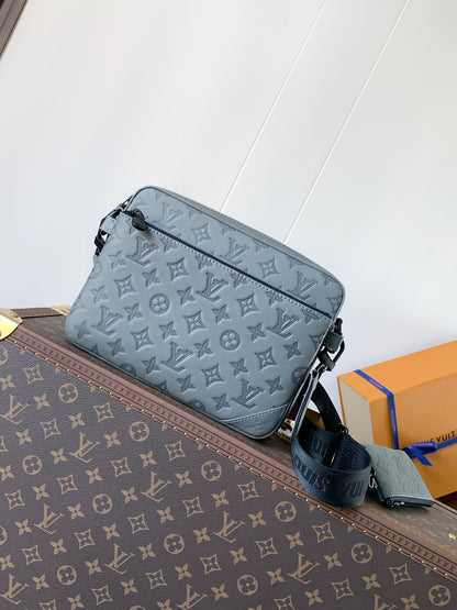 New 💯 ladies' bags