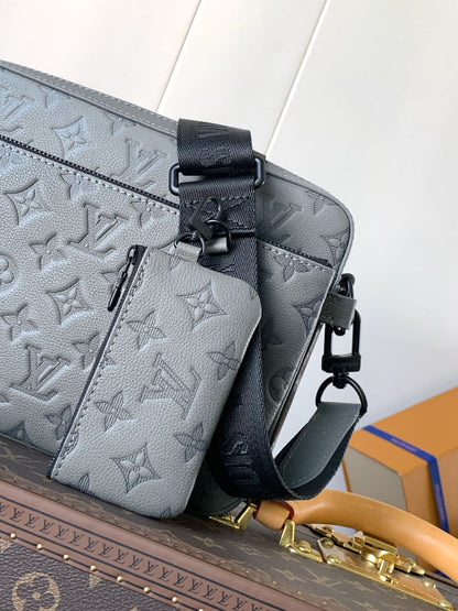 New 💯 ladies' bags