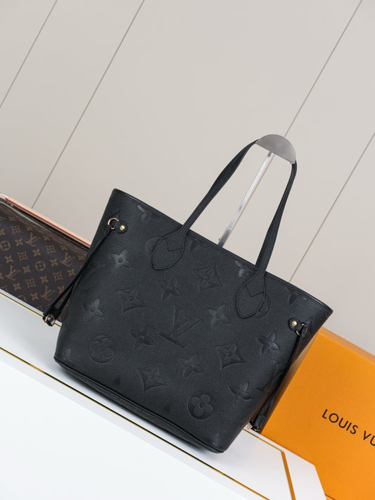 New 💯 ladies' bags