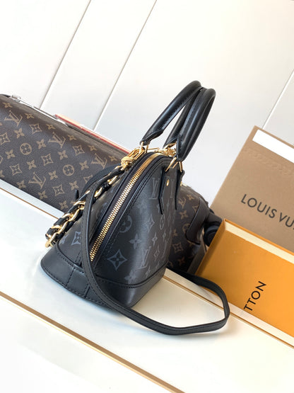 New 💯 ladies' bags