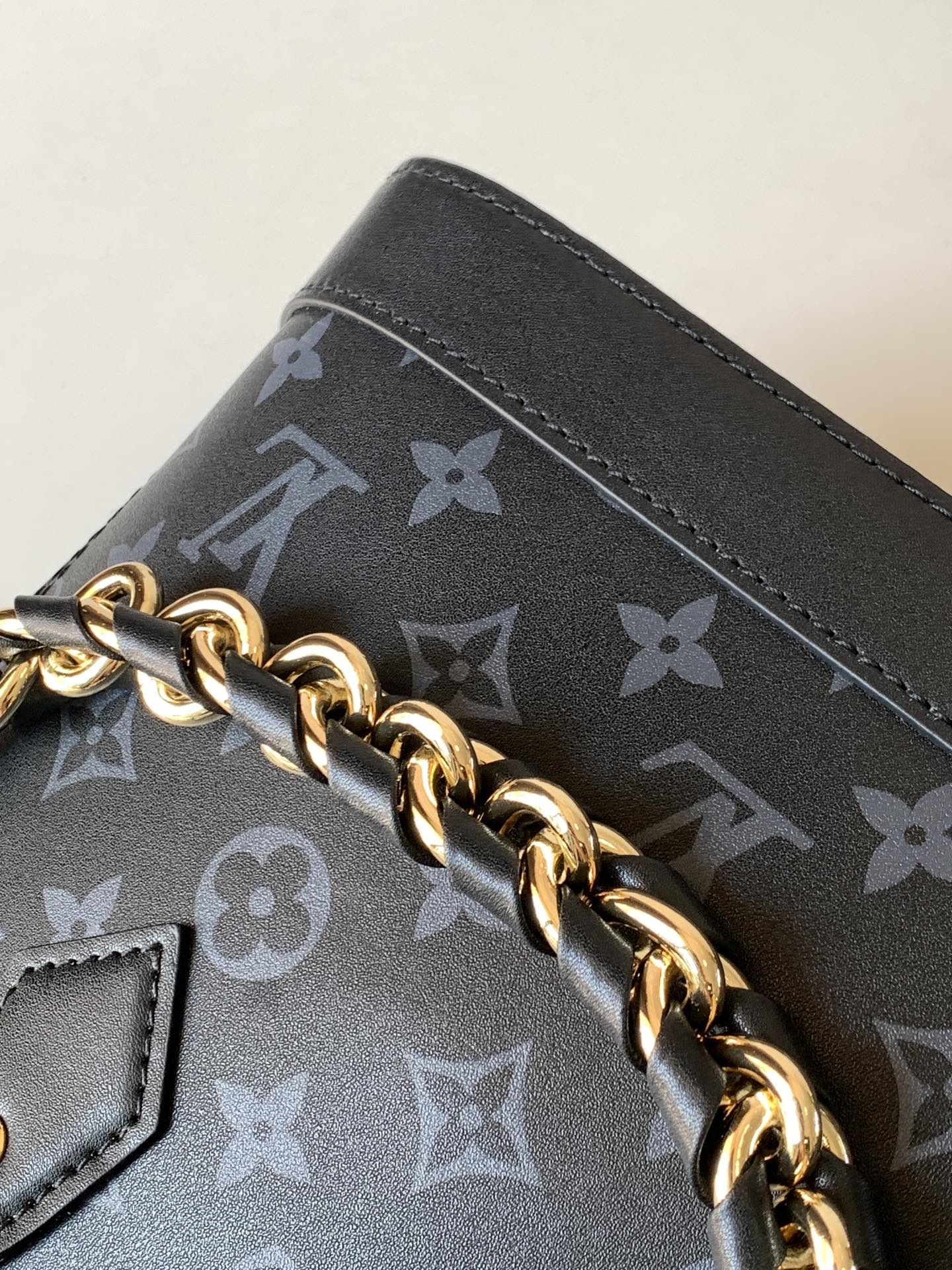 New 💯 ladies' bags