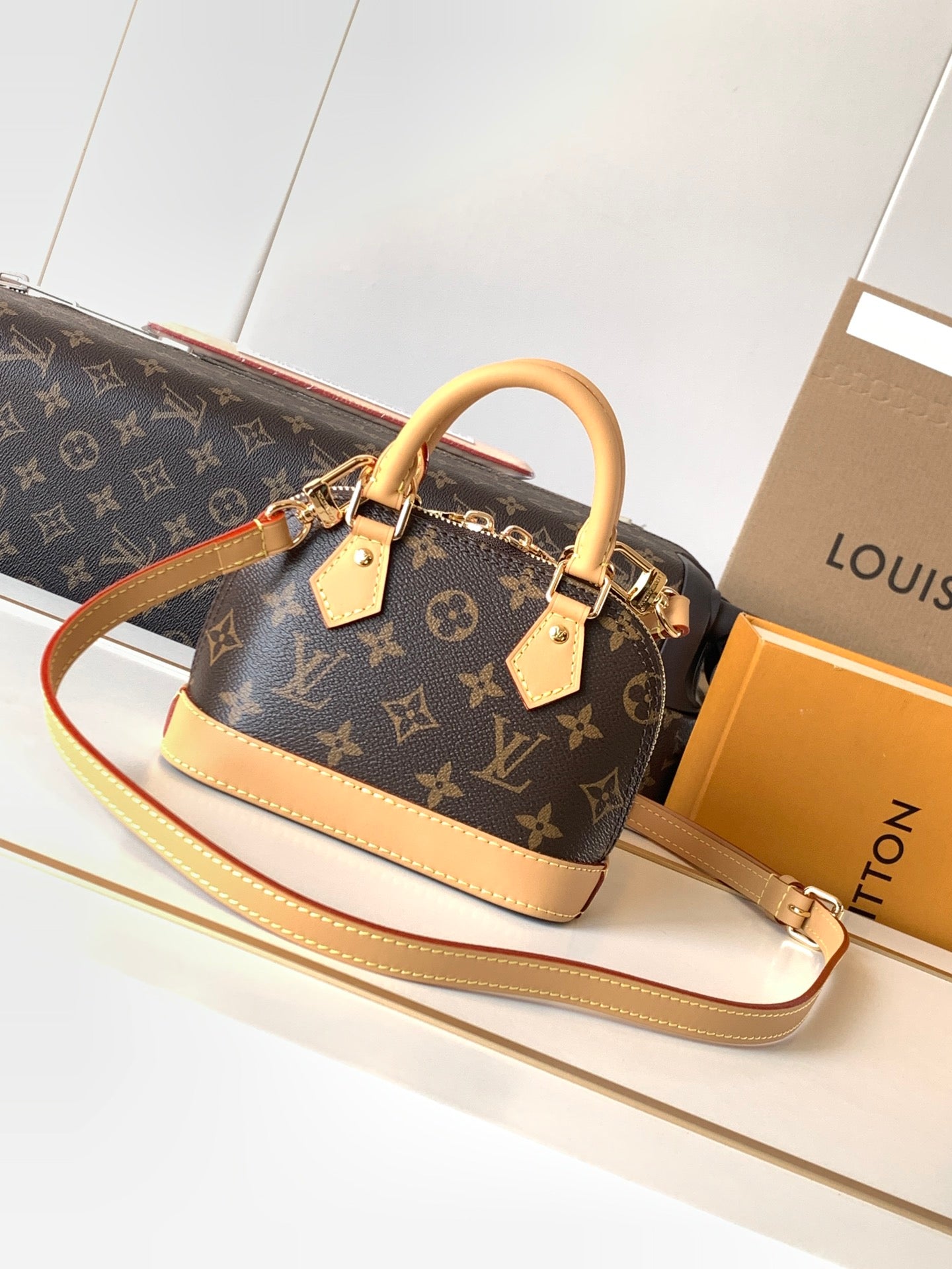 New 💯 ladies' bags