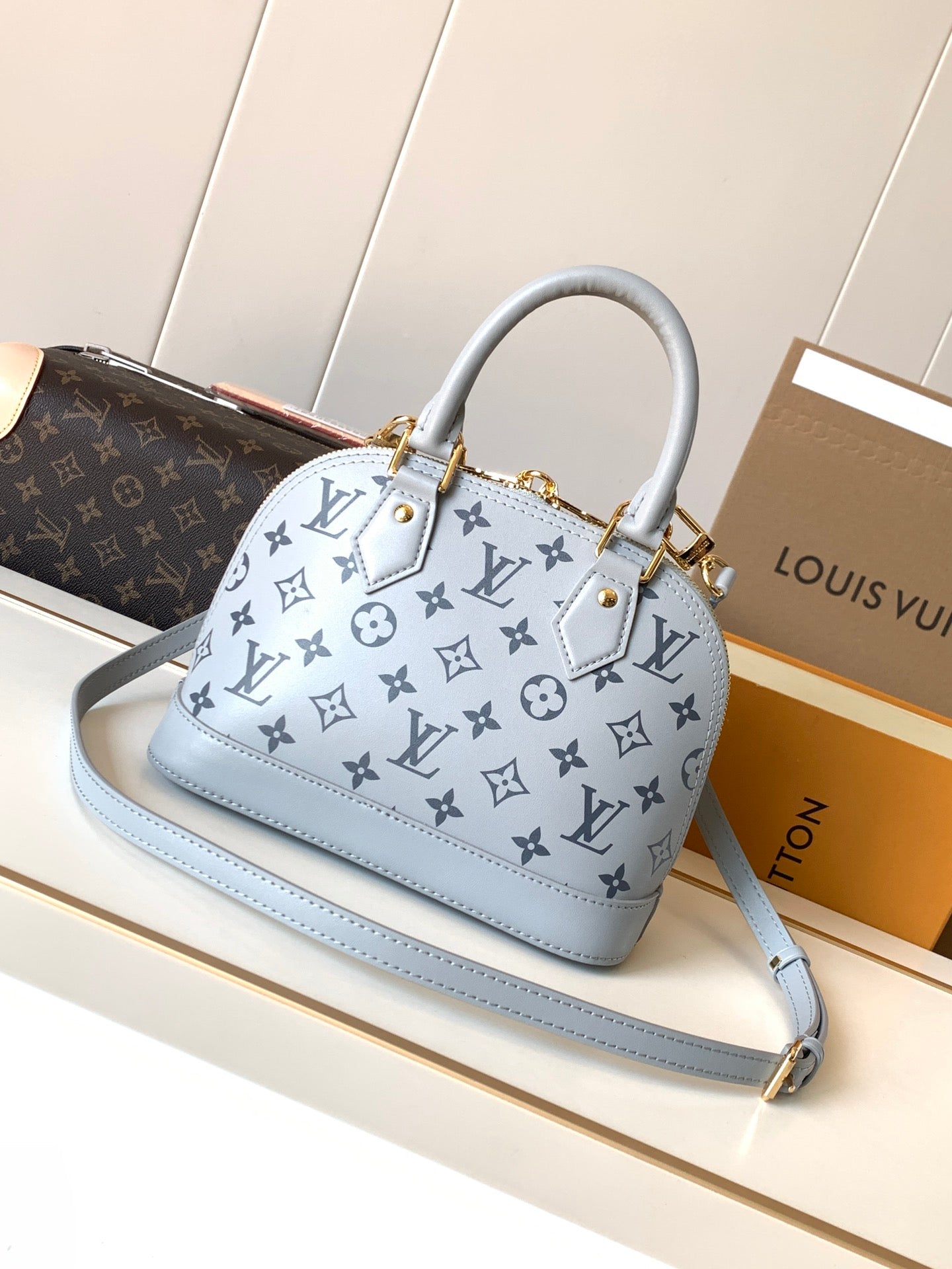 New 💯 ladies' bags