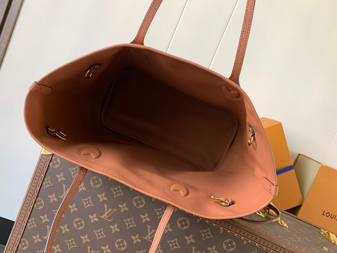 New 💯 ladies' bags