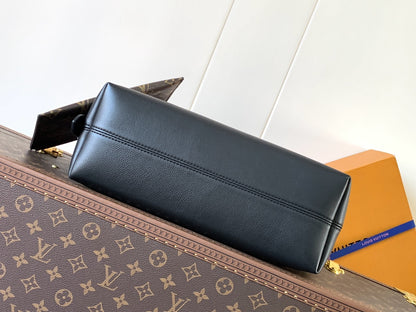 New 💯 ladies' bags