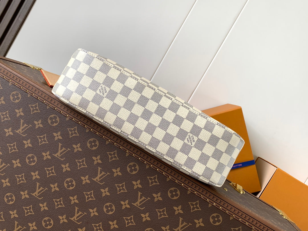 New 💯 ladies' bags