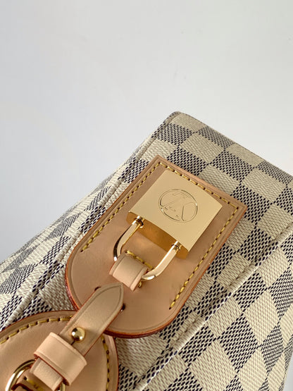 New 💯 ladies' bags