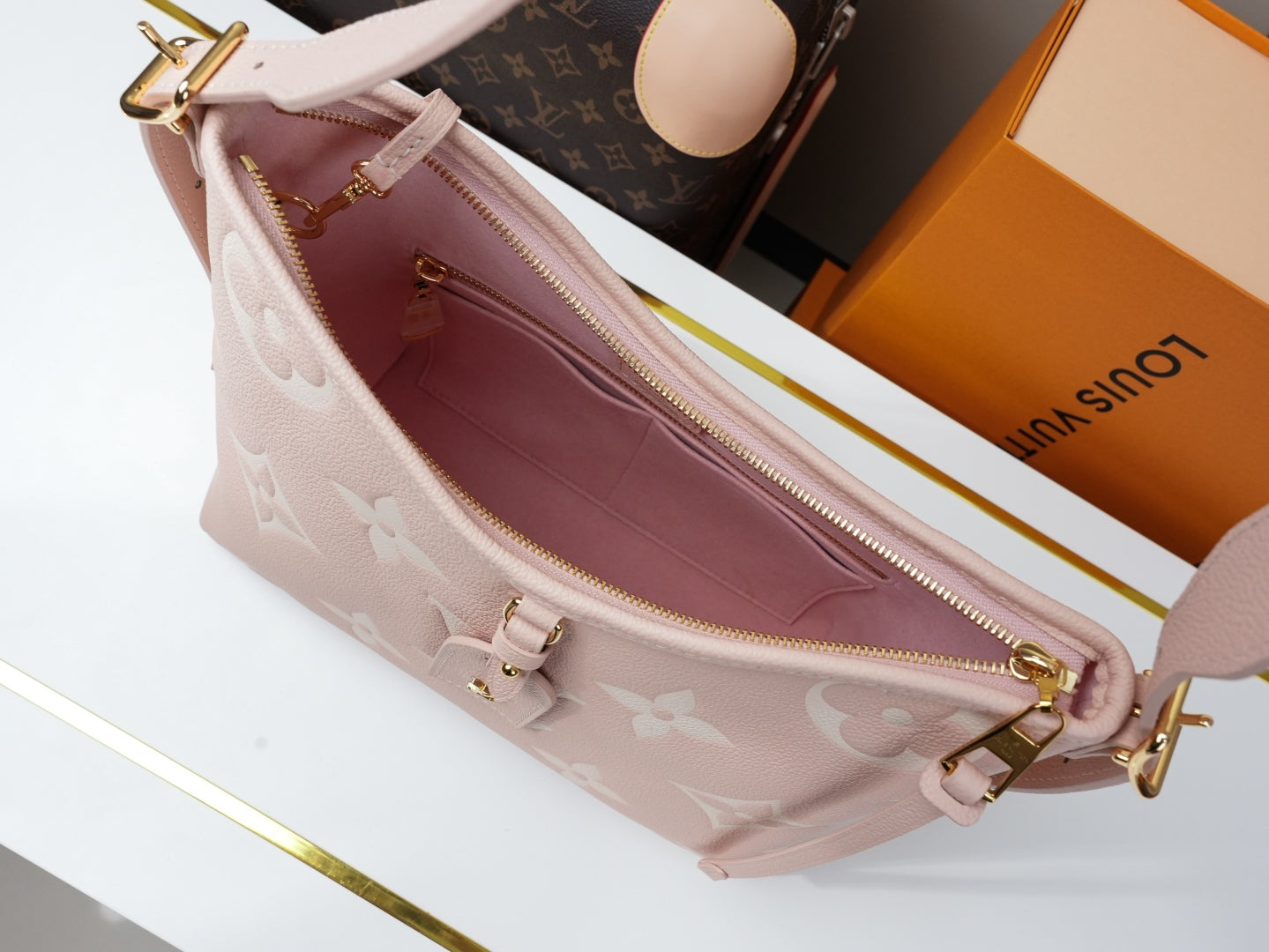 New 💯 ladies' bags