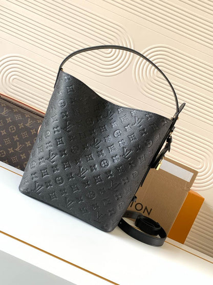 New 💯 ladies' bags